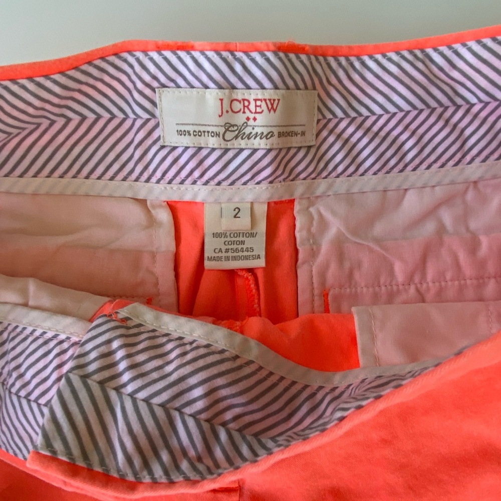 J. Crew Mid-Rise Broken-In Chino Shorts, Cotton Chino Shorts, Bright Orange Sz 2 - Picture 4 of 6
